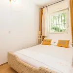 Two-bedroom In Tučepi