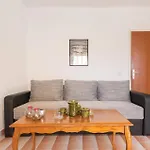 شقة Two-bedroom In *